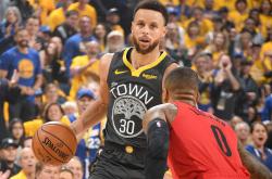 开云体育直播-开拓者后场核心状态正佳,疯狂刷数据