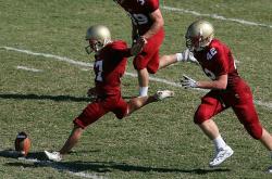 开云体育官网-南非式防守压制巴黎，奥斯梅恩关键一击改写欧冠格局