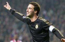 开云官方app入口-赛道上的逆袭，红牛二队险胜威廉姆斯，维斯塔潘状态火热预示新赛季格局？