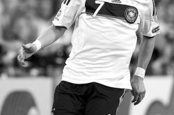 开云官网-德国足球甲级联赛冠亚军悬念,激动人心