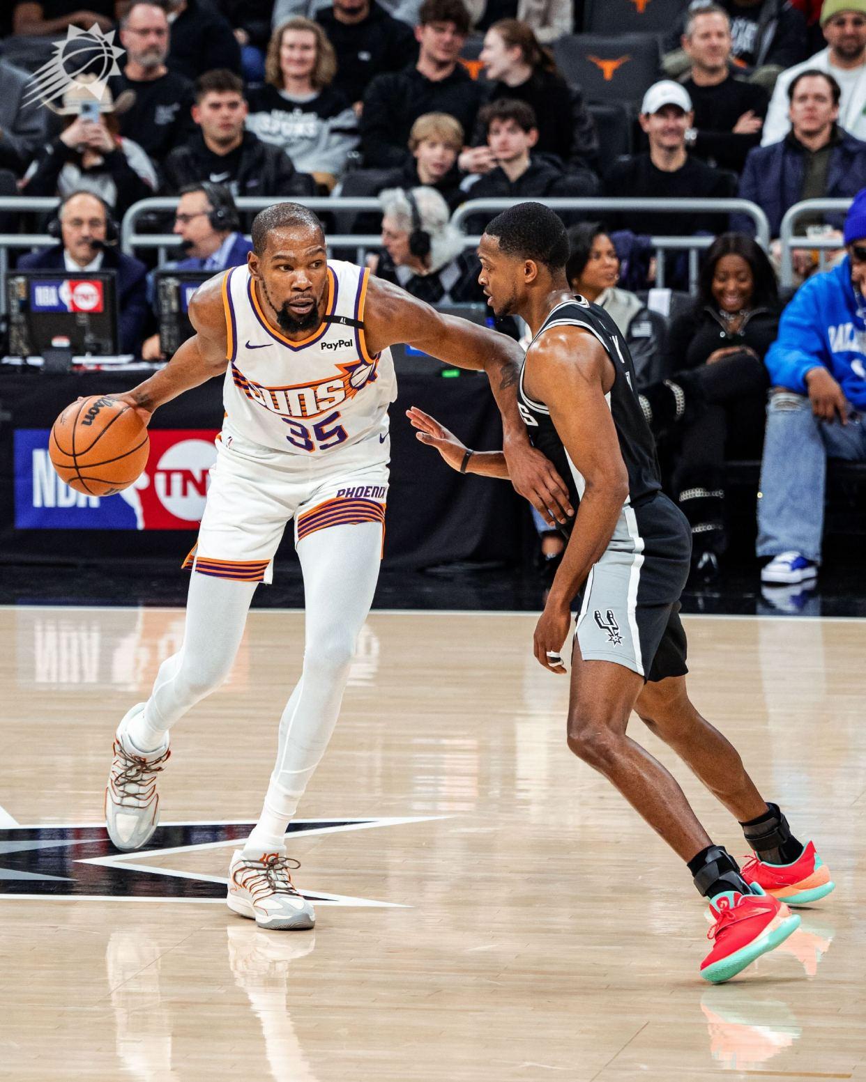 马刺客场爆冷大胜人,继续扩大优势 马刺客场爆冷大胜人,继续扩大优势