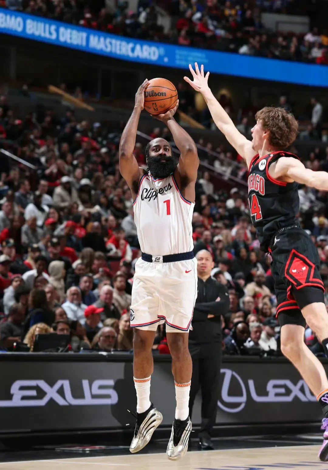 快船惨遭溜马反杀!乔治单核作战无奈的简单介绍 快船惨遭溜马反杀!乔治单核作战无奈的简单介绍