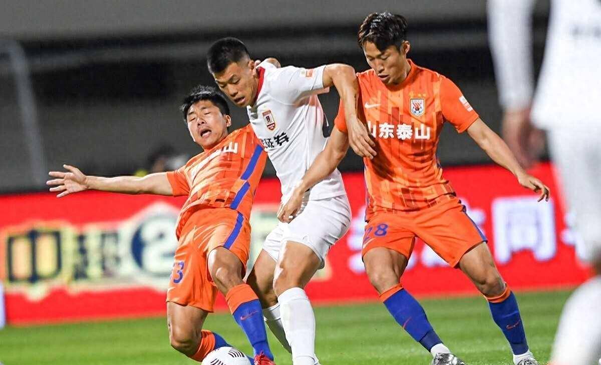 包含河南新乡遭遇山东泰山的激烈角逐的词条 包含河南新乡遭遇山东泰山的激烈角逐的词条