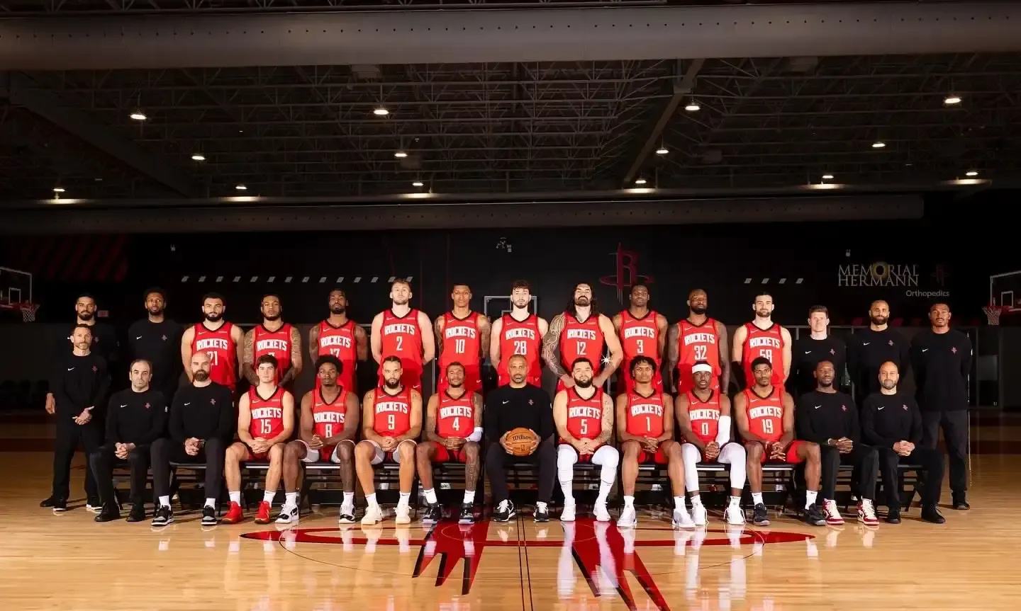 包含战胜强敌,球员们展现出了超凡的实力和团队力量的词条 包含战胜强敌,球员们展现出了超凡的实力和团队力量的词条