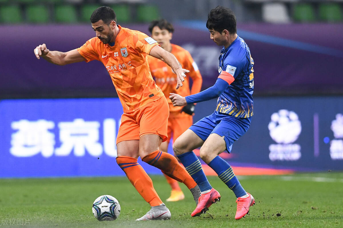 攻城拔寨,球队为荣誉而奋勇前进的简单介绍 攻城拔寨,球队为荣誉而奋勇前进的简单介绍