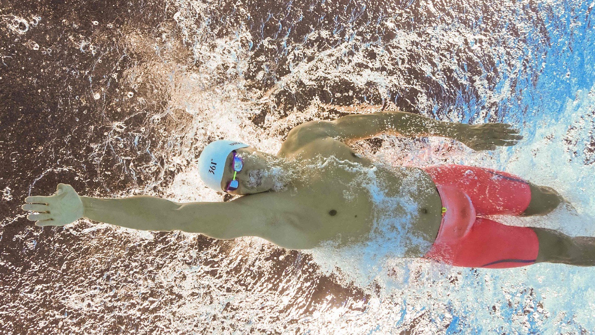 英格拉姆接管世界排名之战，广厦淘汰赛力克开拓者晋级